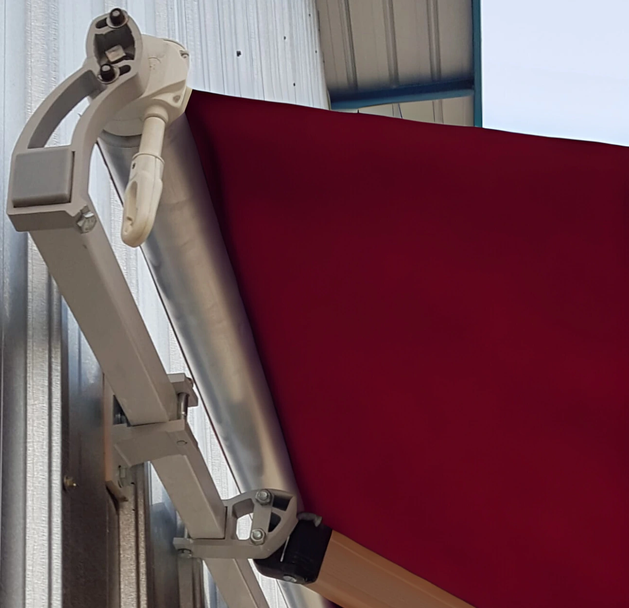 기어 타입 어닝 1